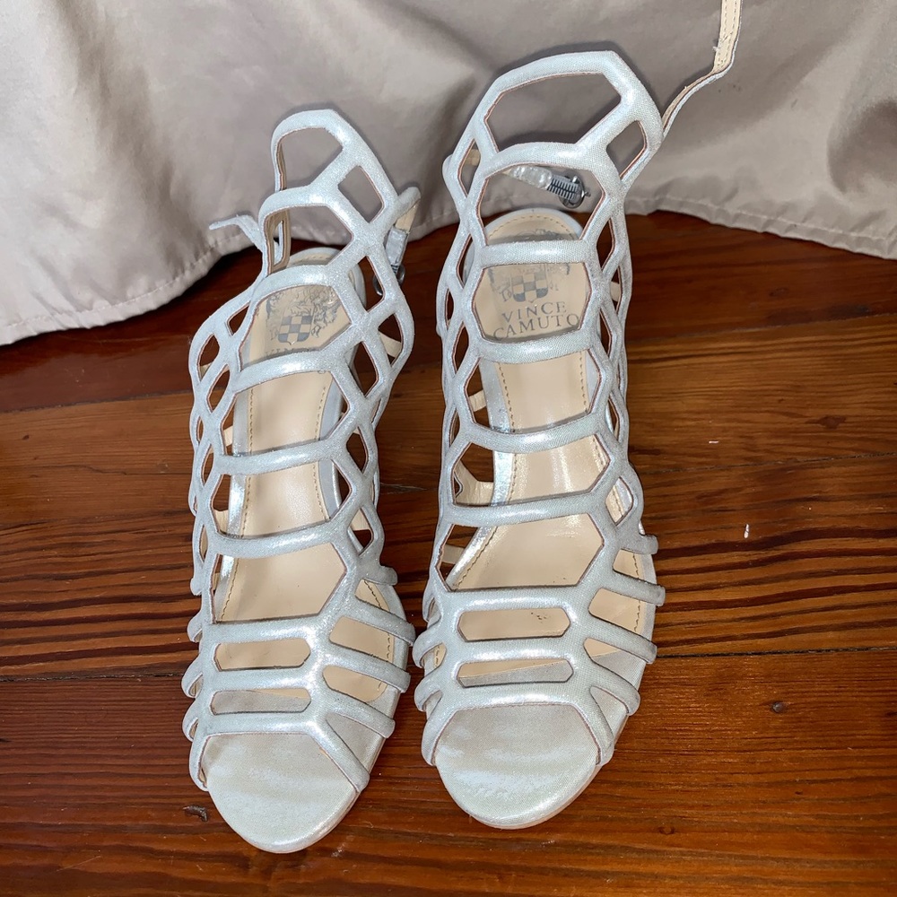 Vince Camuto champagne mini heels
